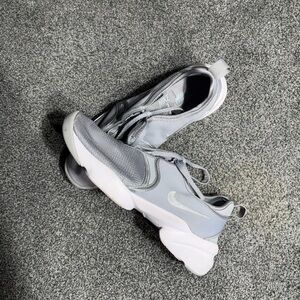 Nike Women’s sneakers size 8 1/2